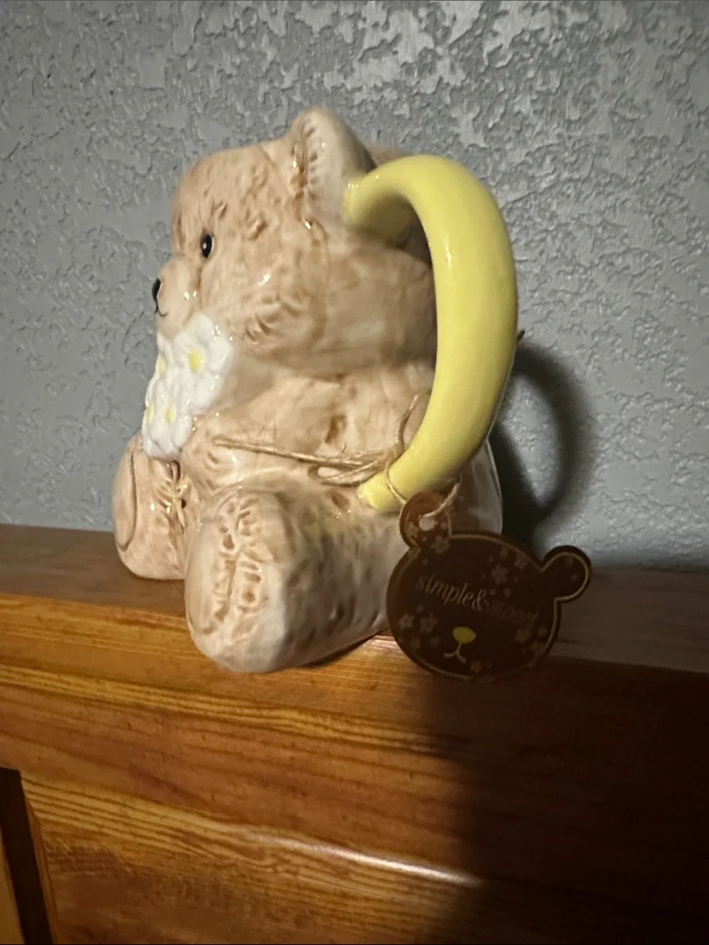 Beige Teddy Bear Ceramic Mug with Daisy Accent